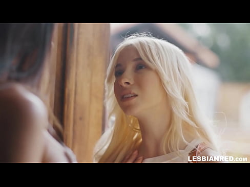 ❤️ Tyttö tulee kotiin muutamaa kuukautta myöhemmin ja päätyy syömään äitipuolensa pillua ️❌ Vittu video at us ❌
